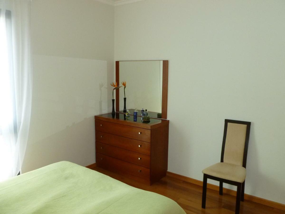 Apartment Machico Near The Beach Bagian luar foto