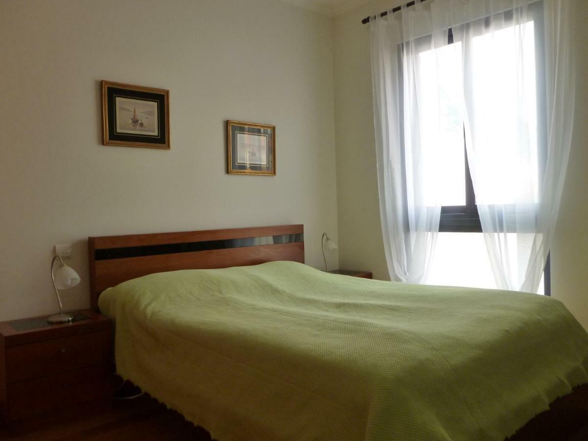 Apartment Machico Near The Beach Bagian luar foto