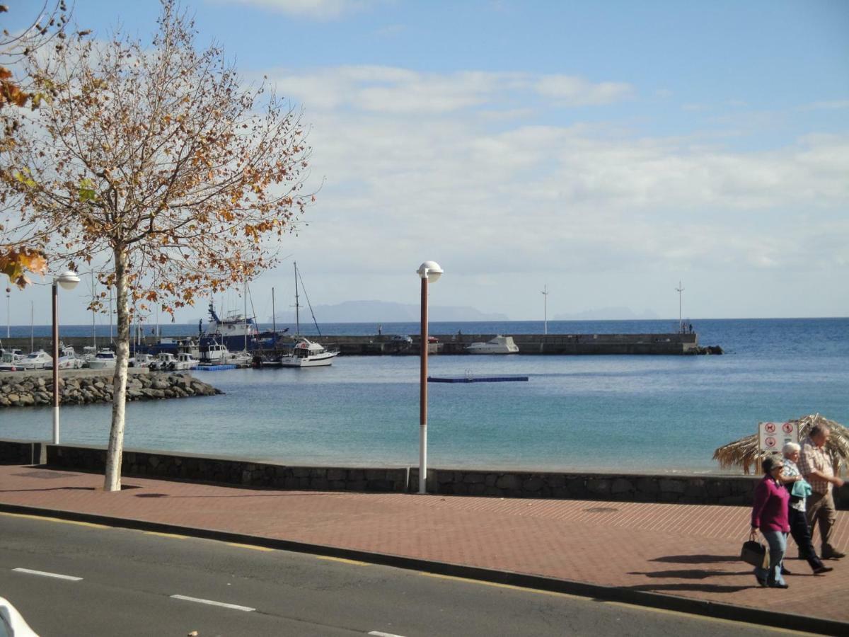 Apartment Machico Near The Beach Bagian luar foto