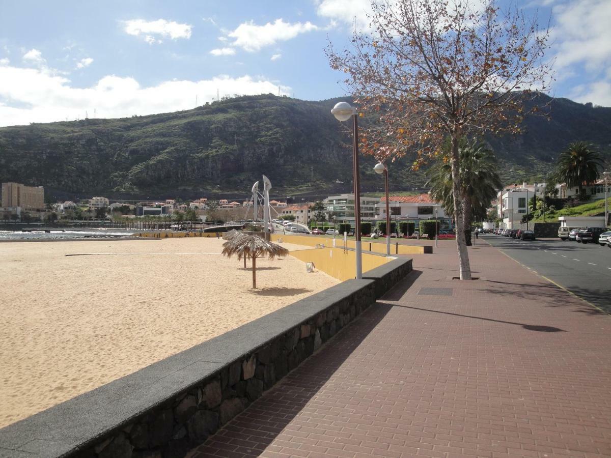 Apartment Machico Near The Beach Bagian luar foto