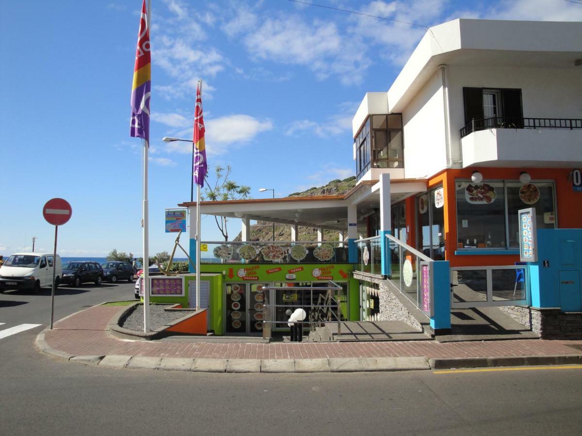 Apartment Machico Near The Beach Bagian luar foto