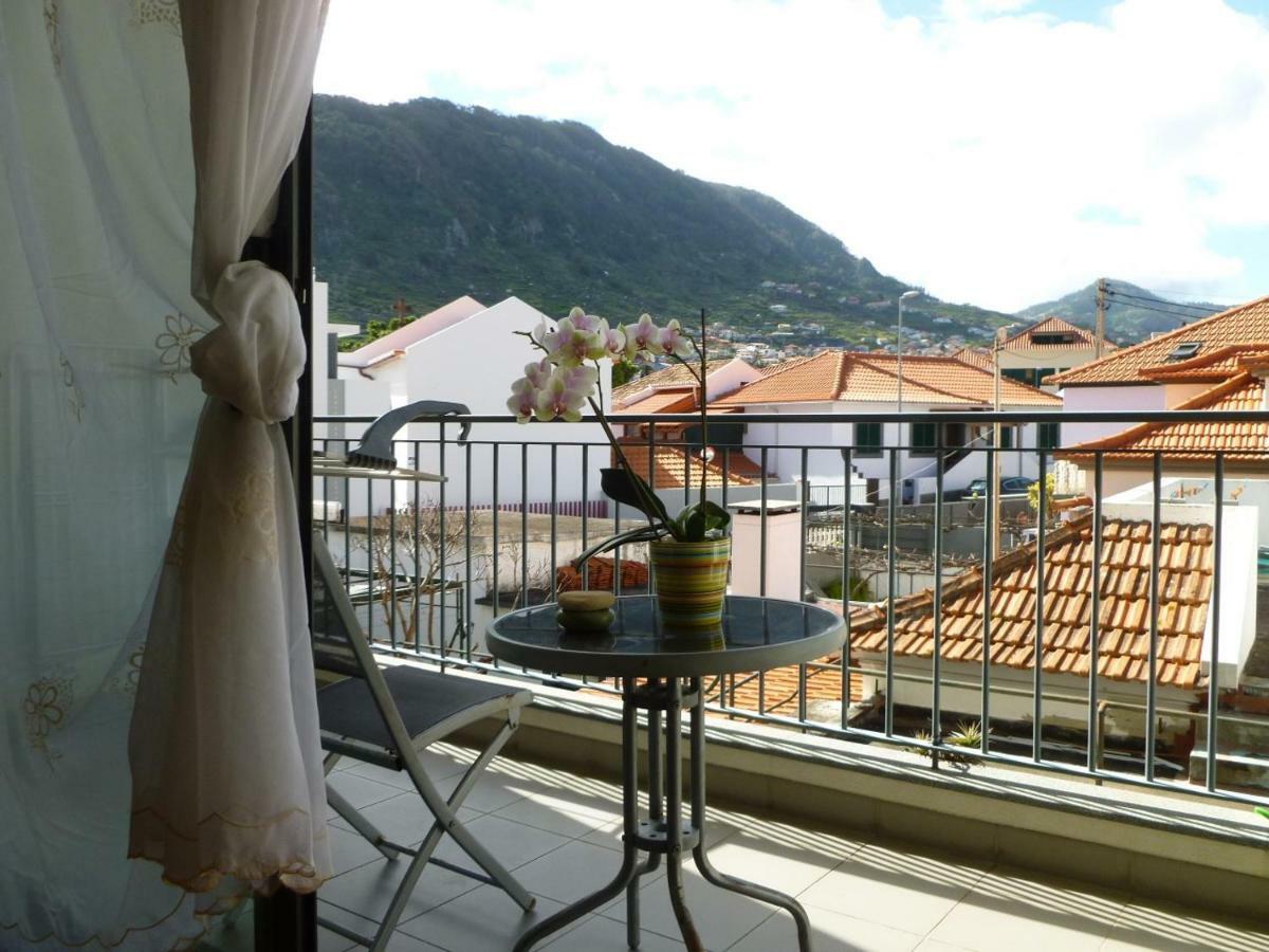 Apartment Machico Near The Beach Bagian luar foto